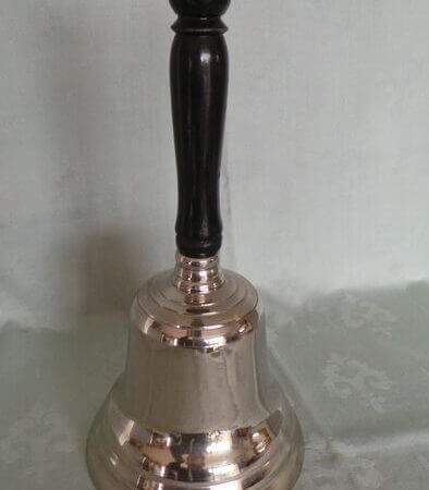 school bell  - nickel-plated copper Belgium - Second half 20th century Beautiful hand bell with wooden handle.